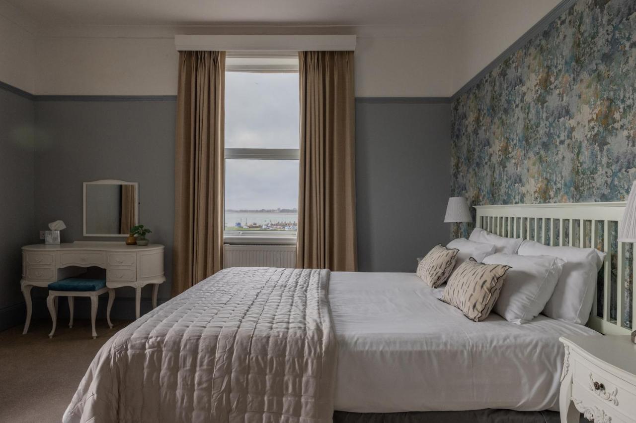 The Queens Hotel Portsmouth Exterior foto